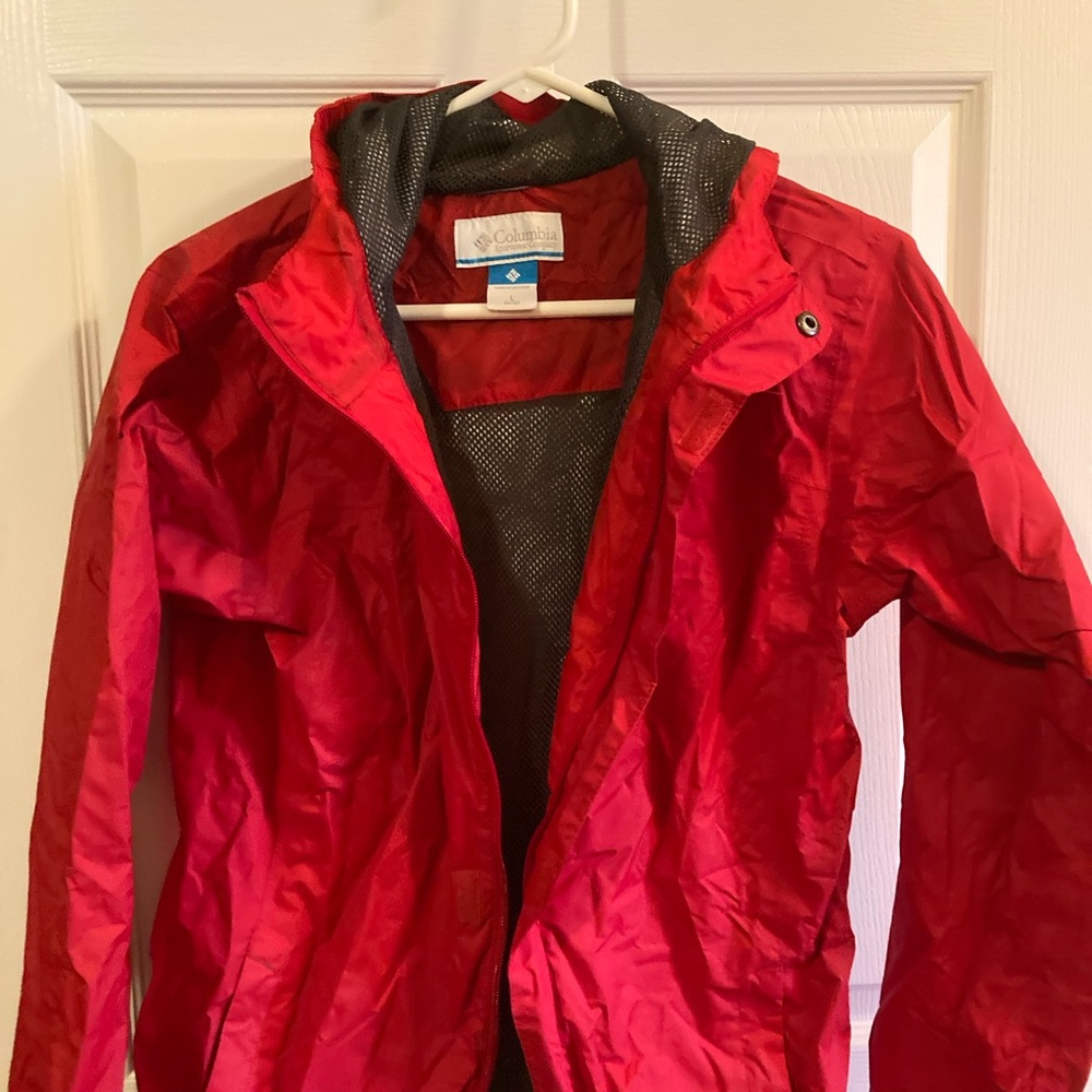 Boy’s Columbia Rain Jacket Medium